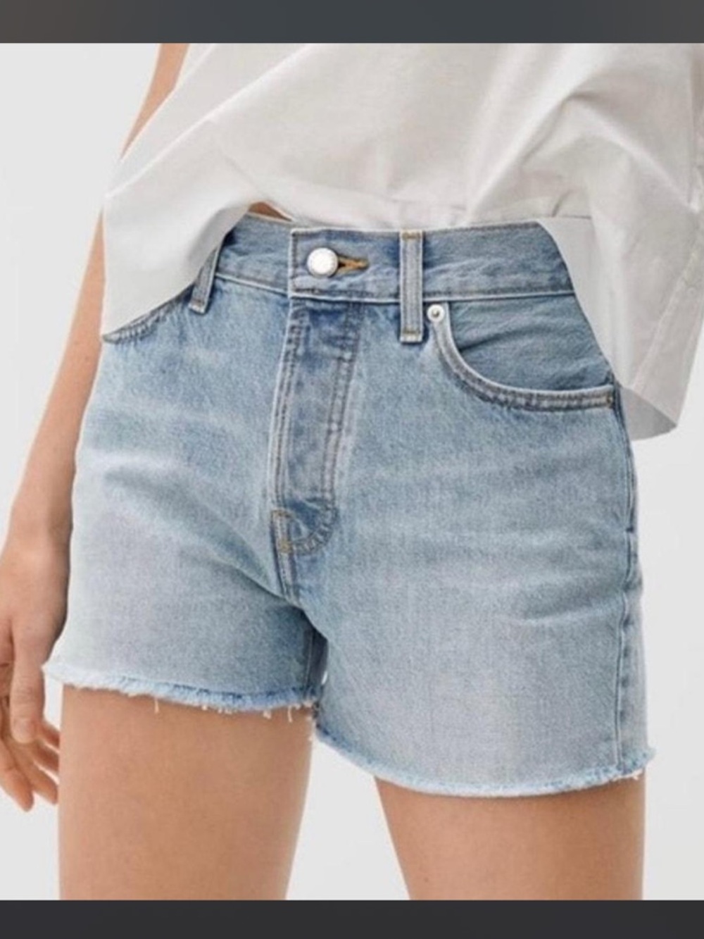 EVERLANE Relaxed 90s Short Organic in Vintage Sunbleached Blue Sz 30 EUC 136 - Picture 2 of 4